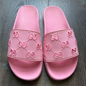 Gucci pink slide sandals